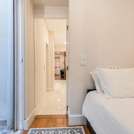 Apartamento Cozy & Lovely W/ Patio By Lovelystay Lisboa