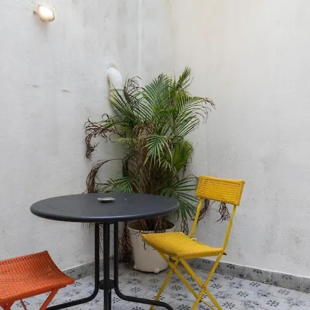 Διαμέρισμα Cozy & Lovely W/ Patio By Lovelystay