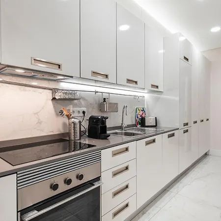 Apartment Cozy & Lovely W/ Patio By Lovelystay Lisbon